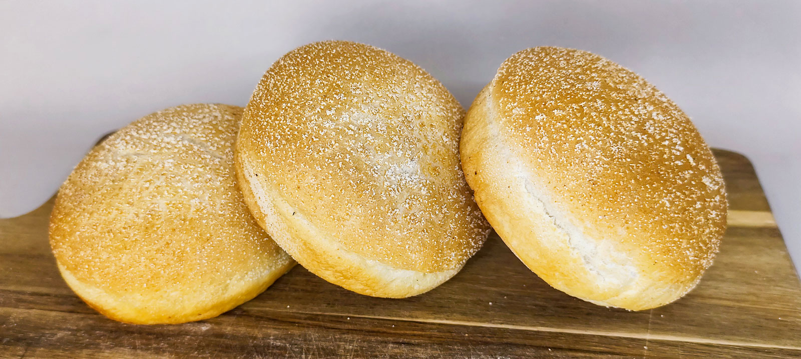 Semolina Burger Bun Dusted