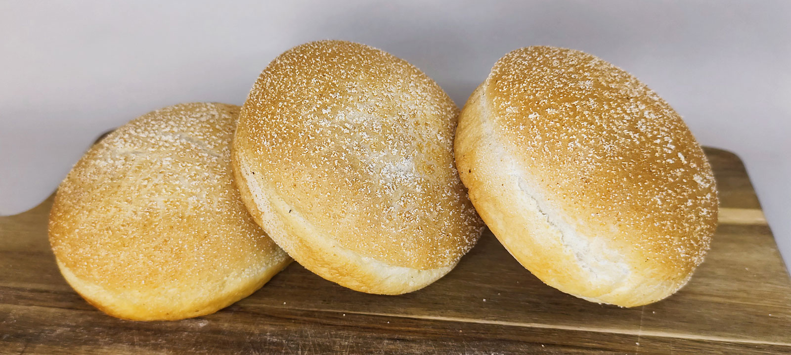Semolina Burger Bun Dusted
