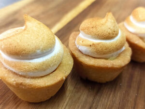 Lemon Meringue Petit Four